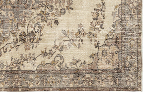 Load image 1 in gallery view. Coatuan - Vintage Medallion Rug - 5'9 X 9'5