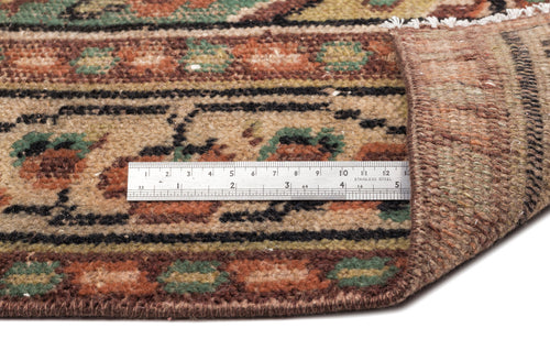 Load image 1 in gallery view. Zefeex - Vintage Medallion Rug - 5'6 X 9'3