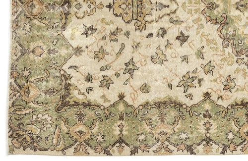 Load image 1 in gallery view. Zainuna - Vintage Medallion Rug - 5'9 X 10'2