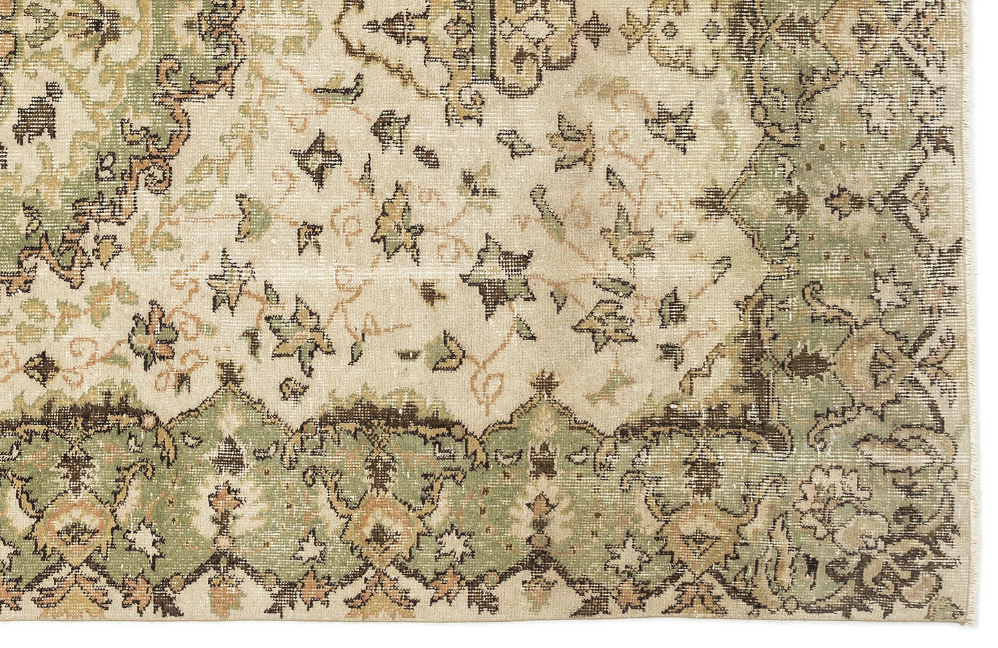 Zainuna - Vintage Medallion Rug - 5'9 X 10'2