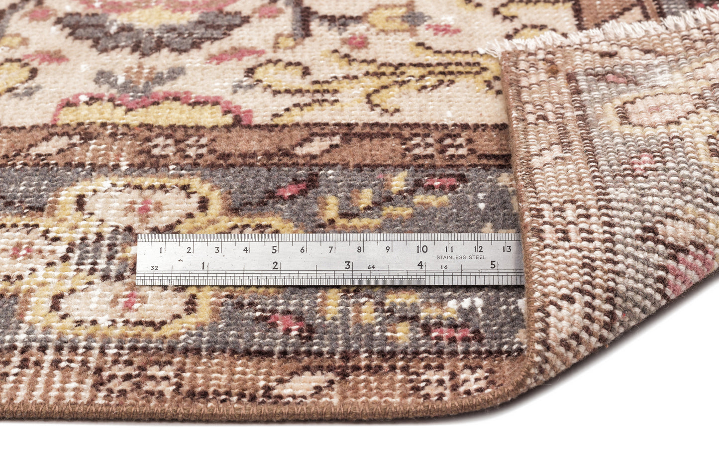Labila - Vintage Floral Rug - 5'7 X 10'0