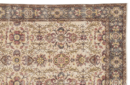 Load image 1 in gallery view. Labila - Vintage Floral Rug - 5'7 X 10'0