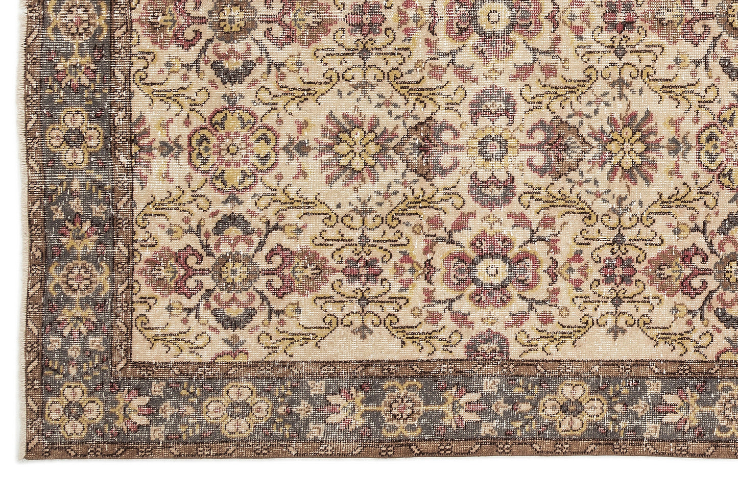 Labila - Vintage Floral Rug - 5'7 X 10'0