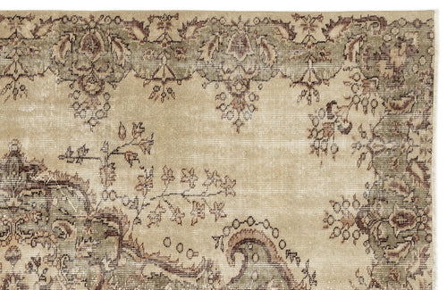 Load image 1 in gallery view. Clera - Vintage Medallion Rug - 5'7 X 8'10
