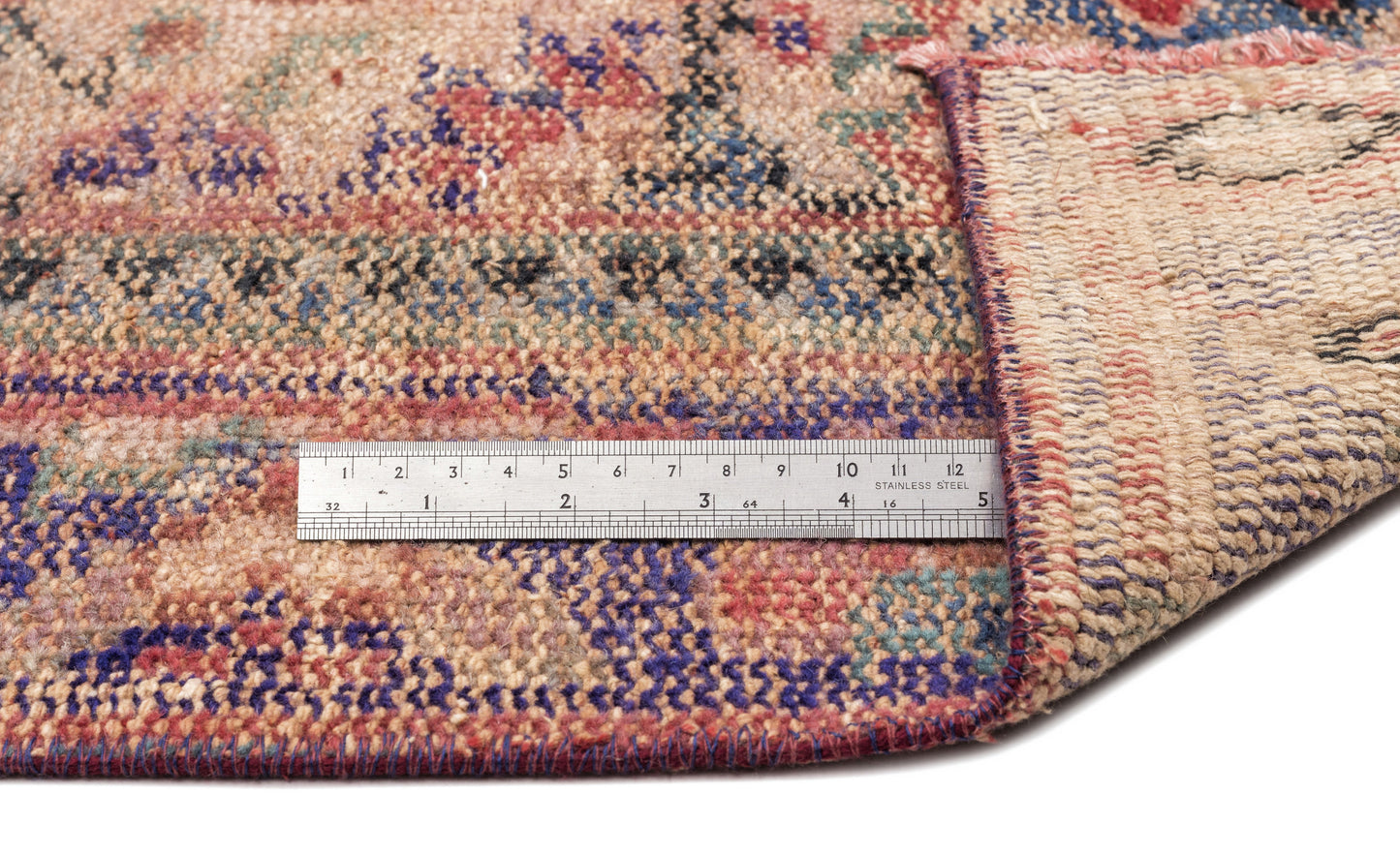 Fameix - Vintage Medallion Rug - 5'5 X 9'6