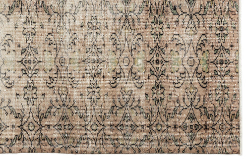 Load image 1 in gallery view. Niane - Vintage Floral Rug - 6'1 X 8'10