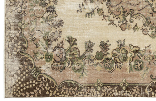 Load image 1 in gallery view. Faetayn - Vintage Medallion Rug - 5'6 X 9'4