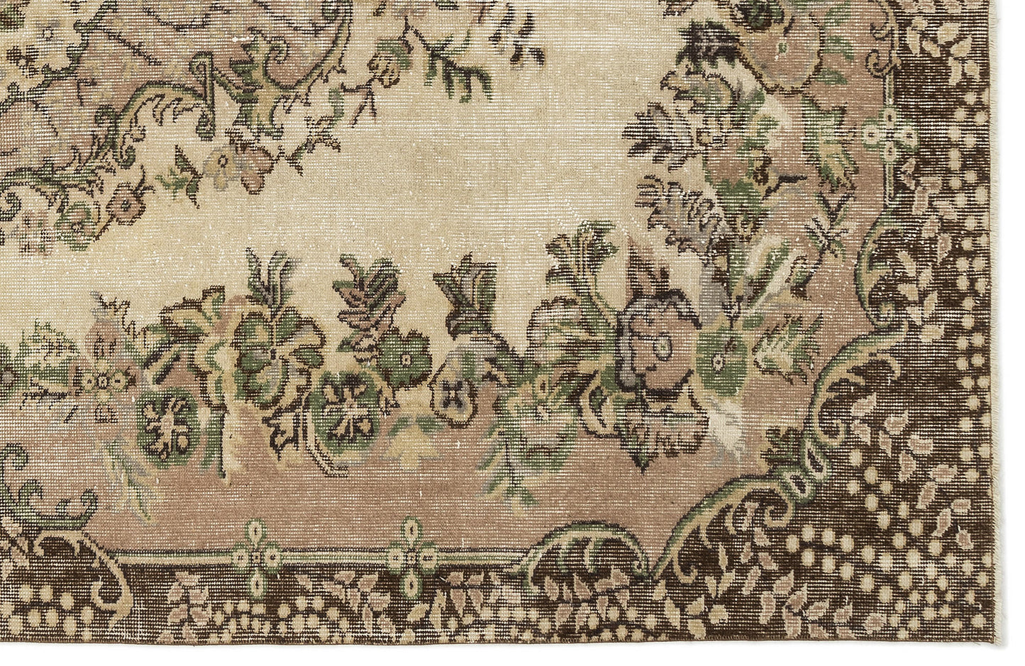 Faetayn - Vintage Medallion Rug - 5'6 X 9'4