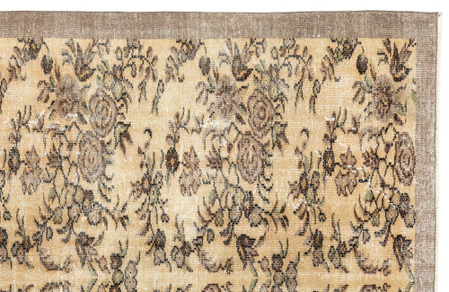 Load image 1 in gallery view. Renula - Vintage Floral Rug - 5'9 X 8'6