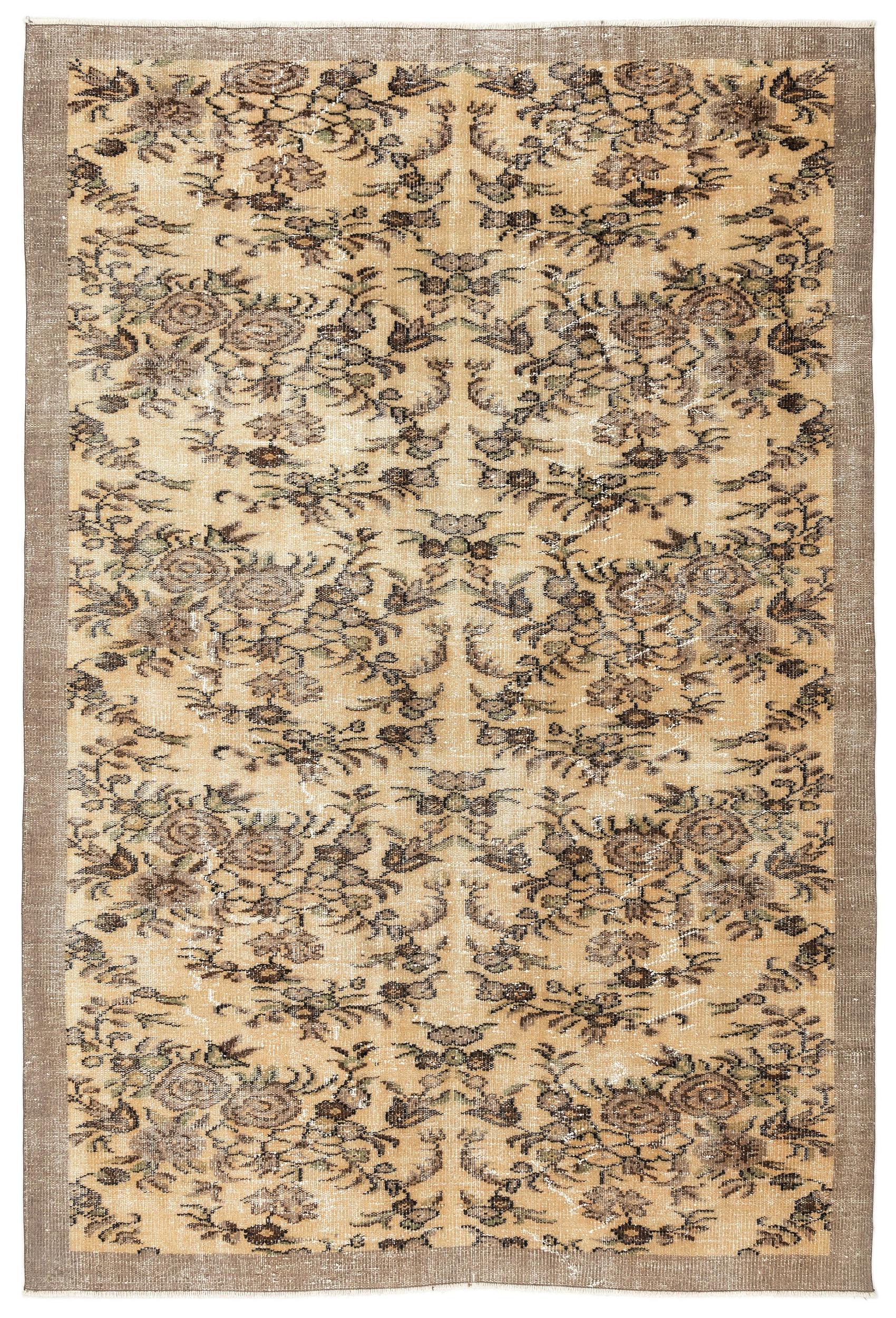 Renula - Vintage Floral Rug - 5'9 X 8'6