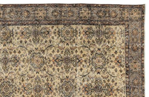 Bild 1 in Galerieansicht laden. Hahera - Vintage Floral Rug - 5'7 X 9'5