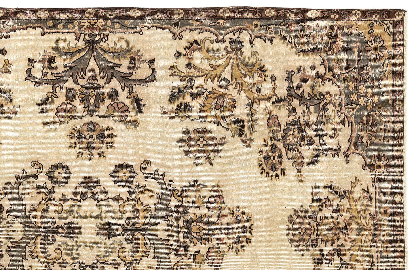 Pofena - Vintage Floral Rug - 5'5 X 8'10