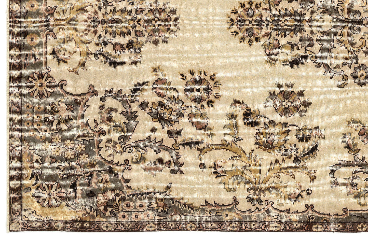 Pofena - Vintage Floral Rug - 5'5 X 8'10