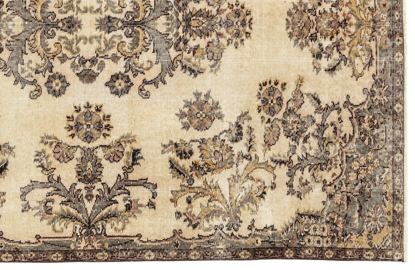 Pofena - Vintage Floral Rug - 5'5 X 8'10