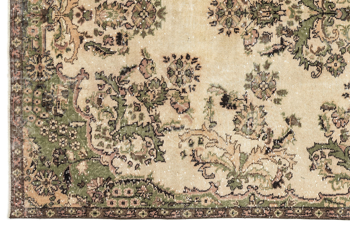 Trois - Vintage Medallion Rug - 5'10 X 9'11