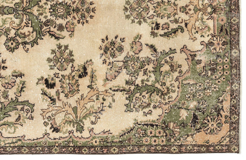 Load image 1 in gallery view. Trois - Vintage Medallion Rug - 5'10 X 9'11