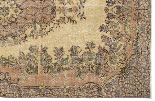 Load image 1 in gallery view. Drula - Vintage Medallion Rug - 5'8 X 9'1