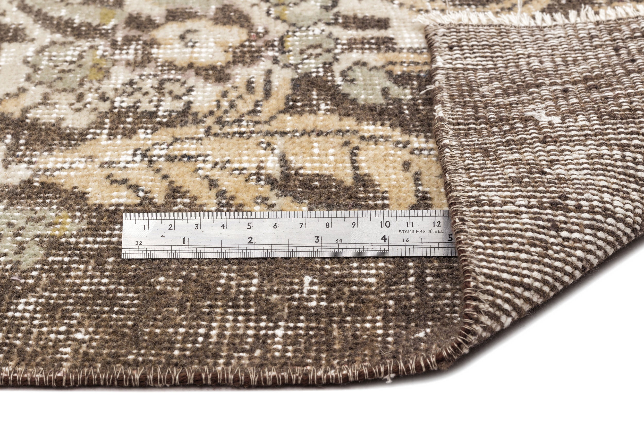 Vusois - Vintage Medallion Rug - 5'9 X 9'0