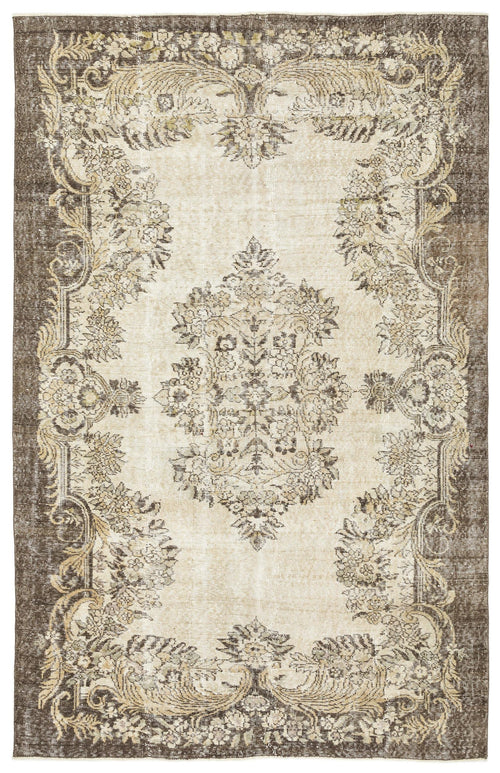 Load image 1 in gallery view. Vusois - Vintage Medallion Rug - 5'9 X 9'0