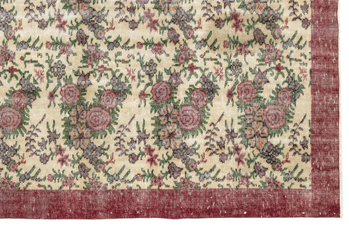 Load image 1 in gallery view. Closa - Vintage Floral Rug - 6'2 X 9'8