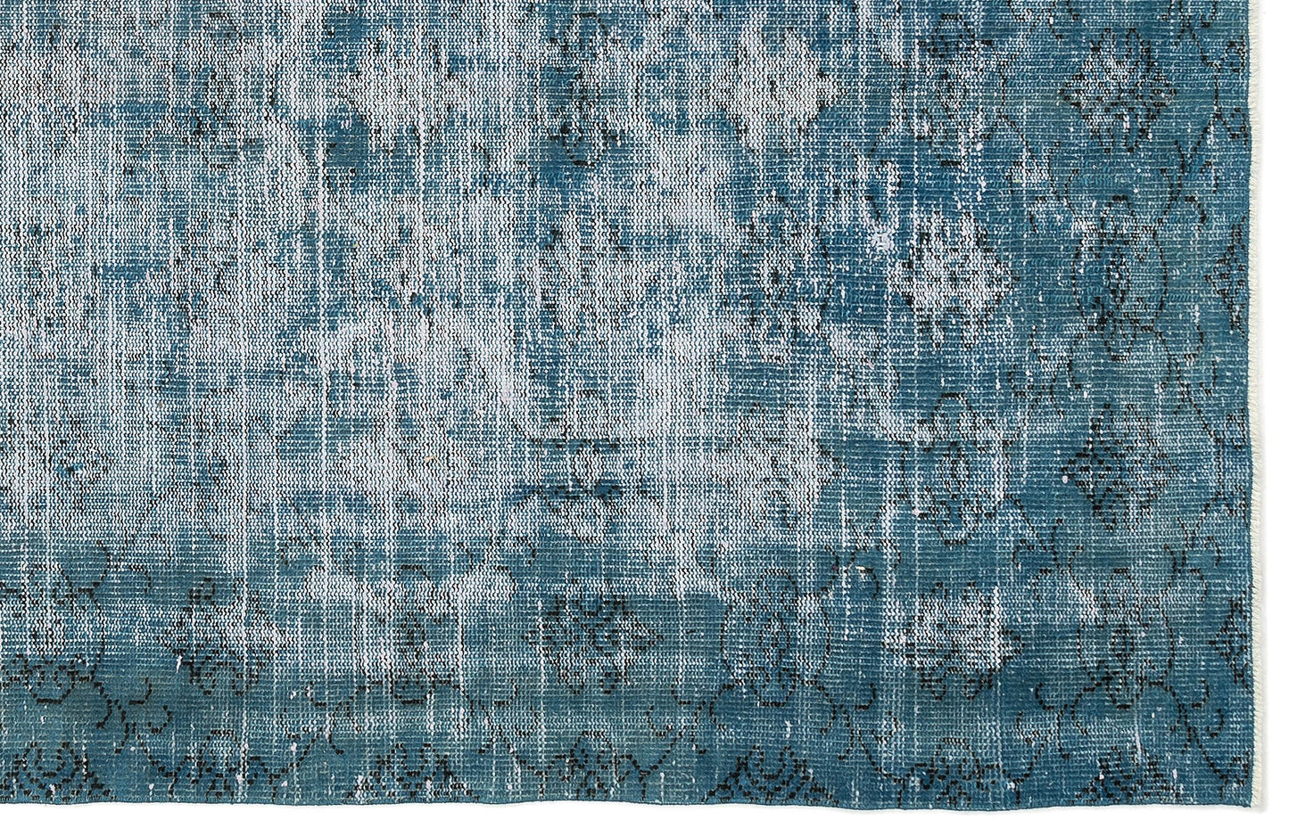 Mubiil - Vintage Distressed Rug - 5'7 X 8'11
