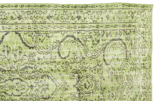 Load image 1 in gallery view. Treyn - Vintage Medallion Rug - 5'2 X 9'0