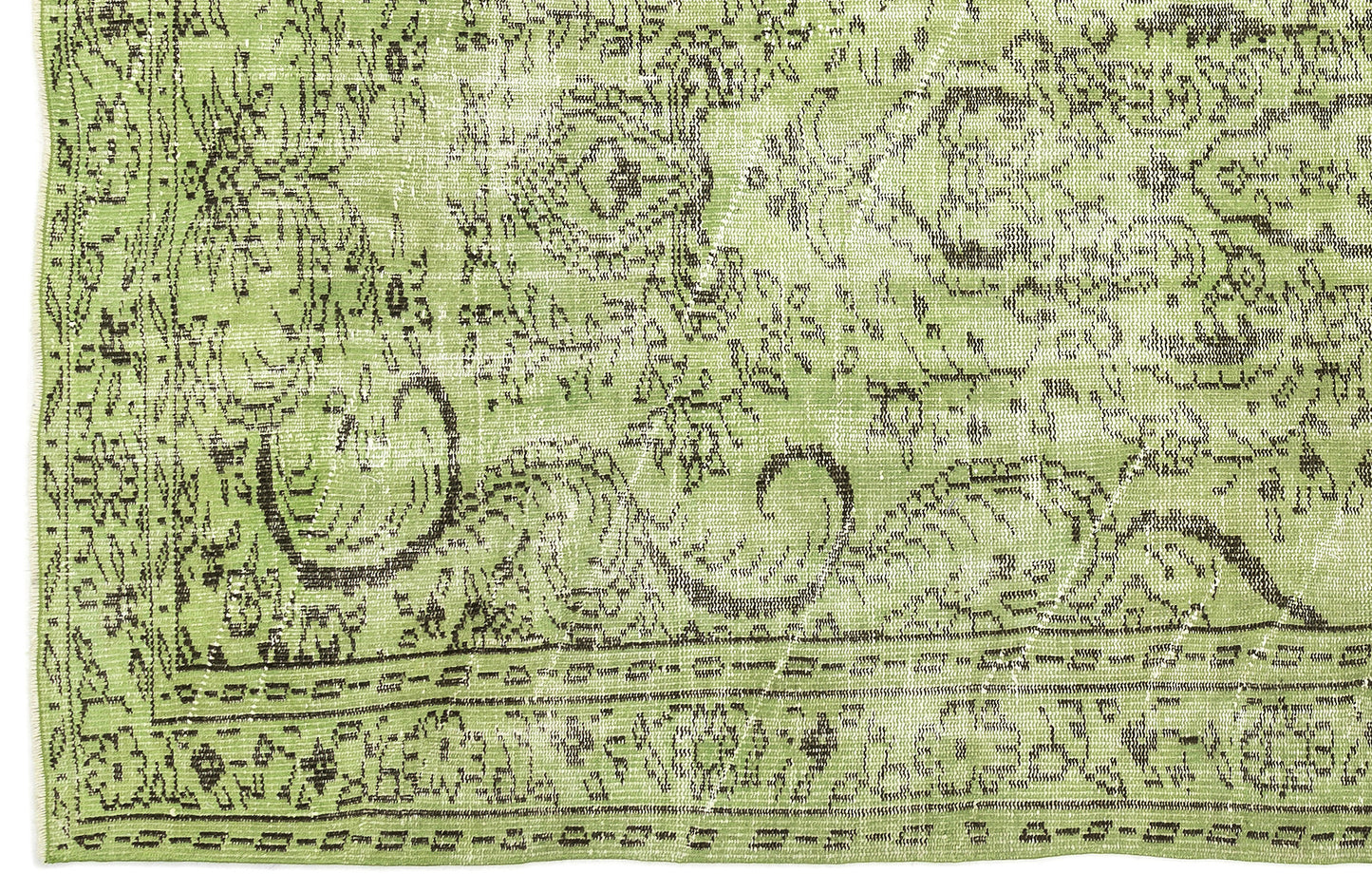 Treyn - Vintage Medallion Rug - 5'2 X 9'0
