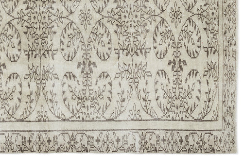 Bild 1 in Galerieansicht laden. Greunoa - Vintage Floral Rug - 5'4 X 9'6