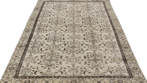 Load image 1 in gallery view. Dufera - Vintage Floral Rug - 5'2 X 9'2