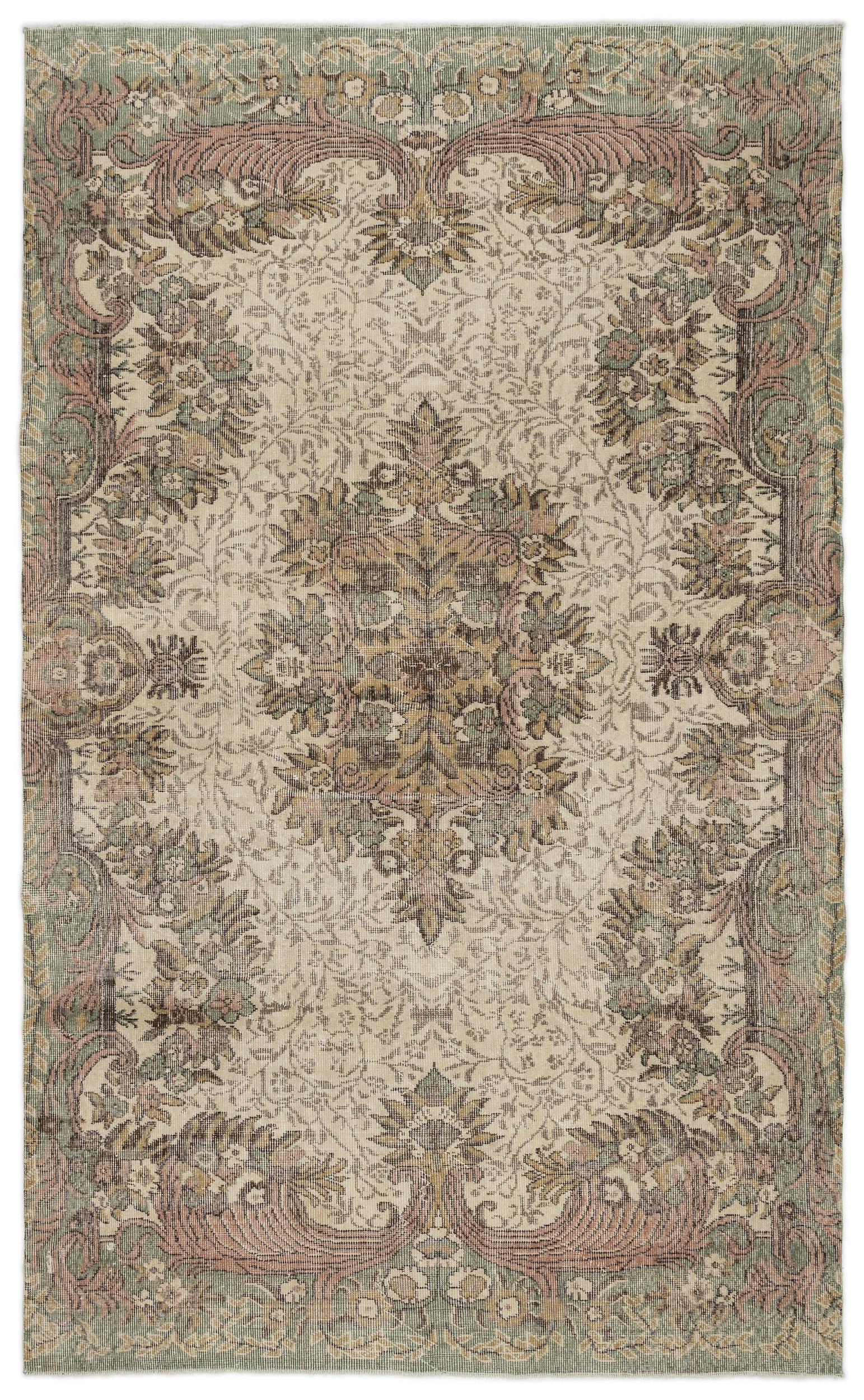 Themula - Vintage Medallion Rug - 5'8 X 9'5
