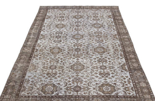 Load image 1 in gallery view. Mohuar - Vintage Floral Rug - 5'2 X 9'4