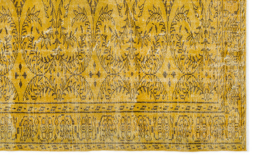 Load image 1 in gallery view. Manida - Vintage Floral Rug - 5'9 X 9'4