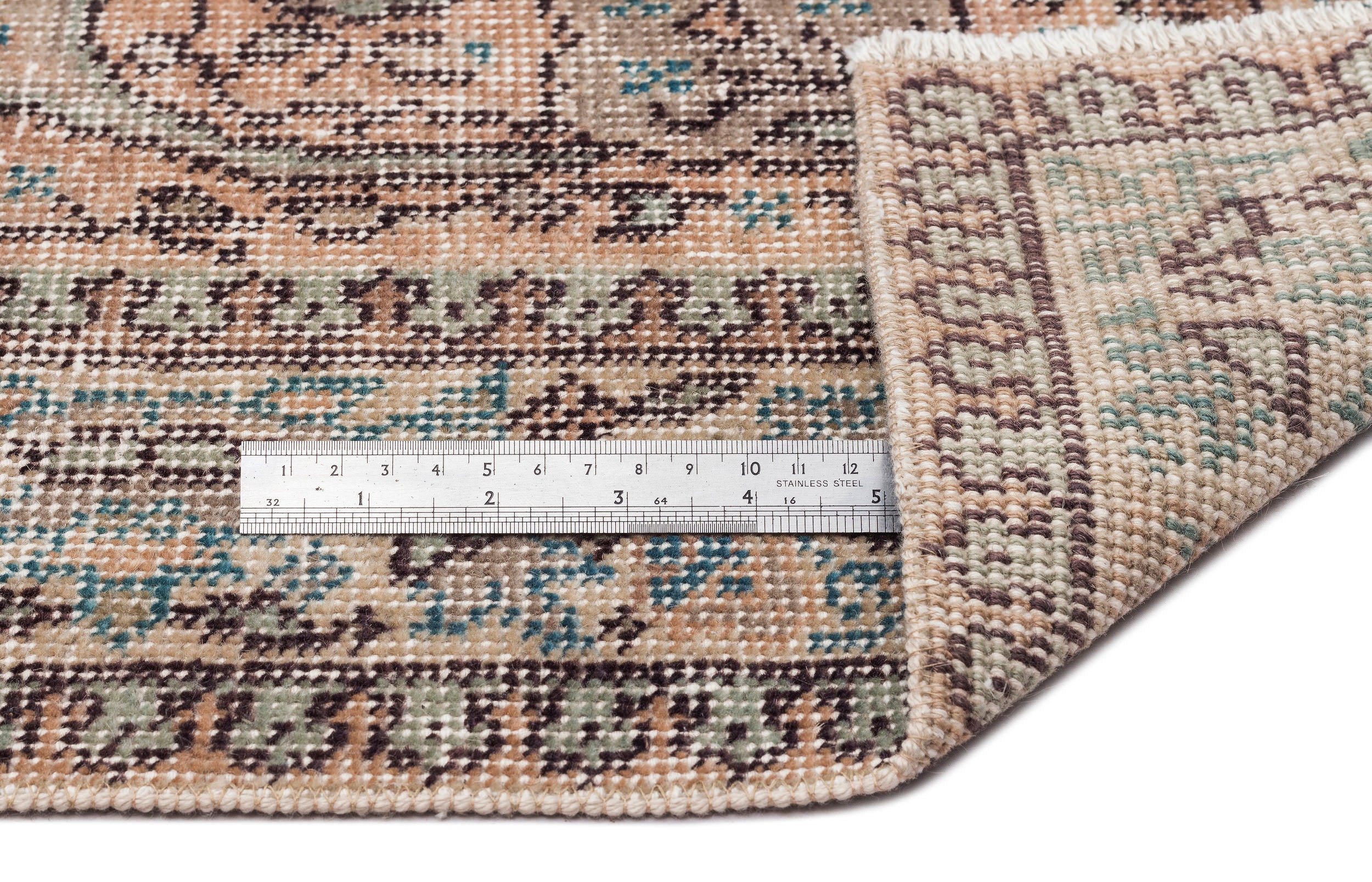 Vasala - Vintage Medallion Rug - 3'10 X 7'0