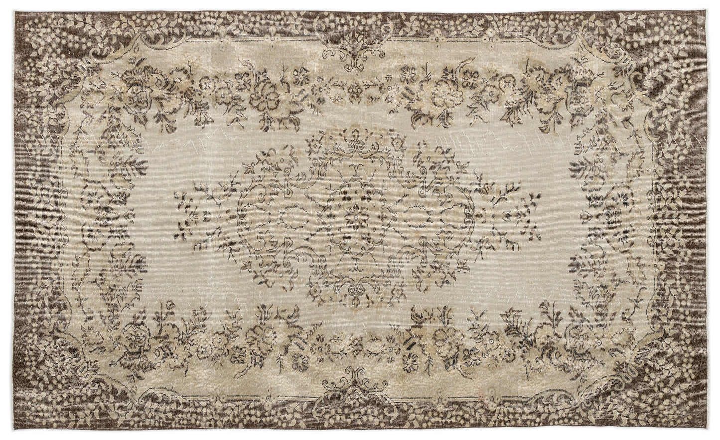 Petida - Vintage Medallion Rug - 5'8 X 9'5
