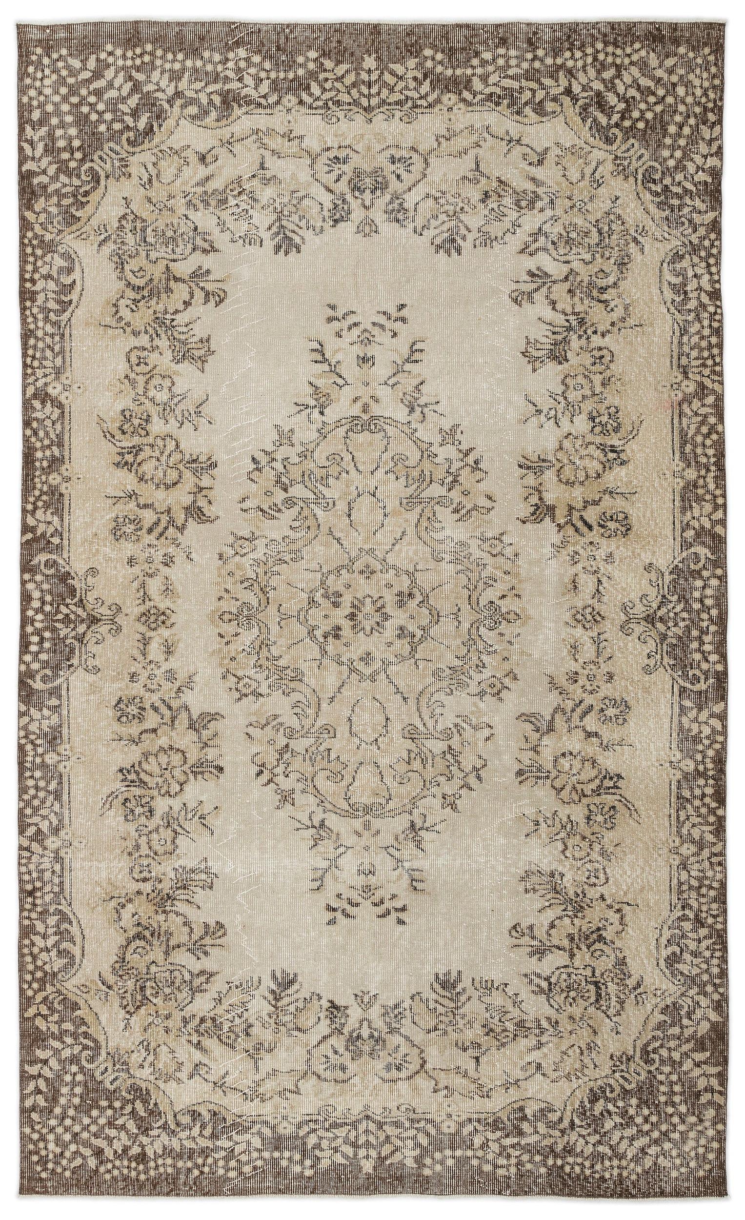 Petida - Vintage Medallion Rug - 5'8 X 9'5