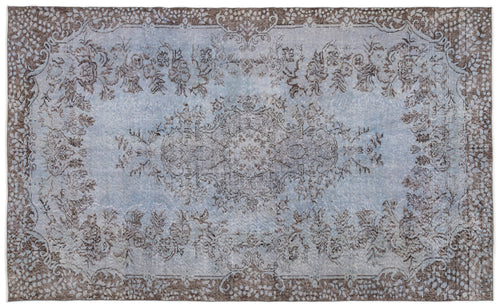 Load image 1 in gallery view. Trehuor - Vintage Medallion Rug - 5'9 X 9'5