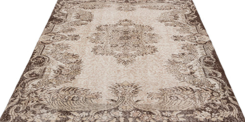 Load image 1 in gallery view. Flaos - Vintage Medallion Rug - 5'9 X 8'4