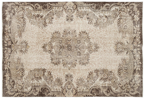 Load image 1 in gallery view. Flaos - Vintage Medallion Rug - 5'9 X 8'4