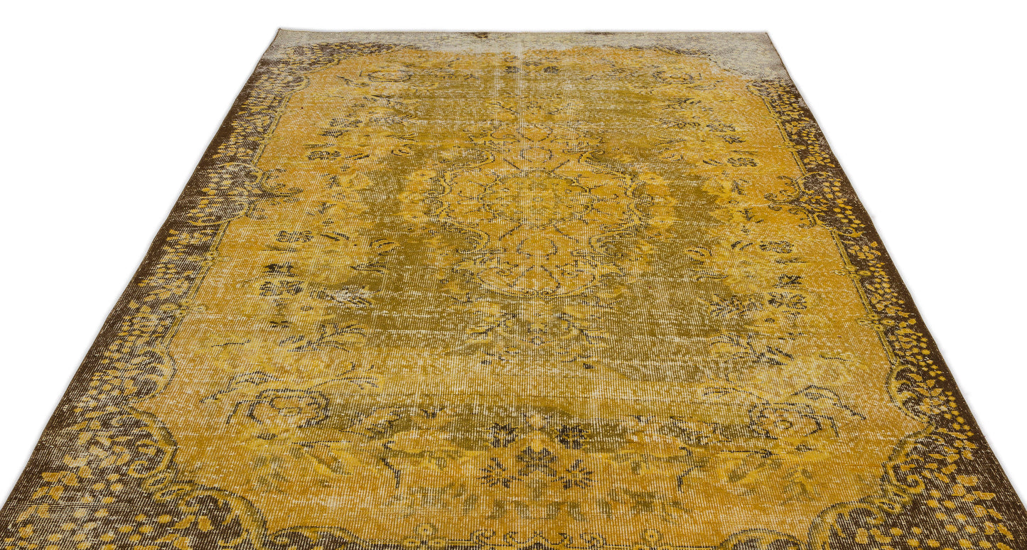 Rulada - Vintage Medallion Rug - 6'2 X 10'2