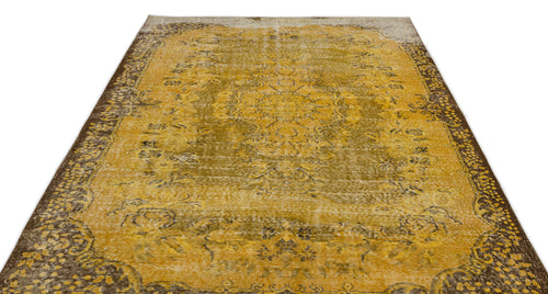 Load image 1 in gallery view. Rulada - Vintage Medallion Rug - 6'2 X 10'2