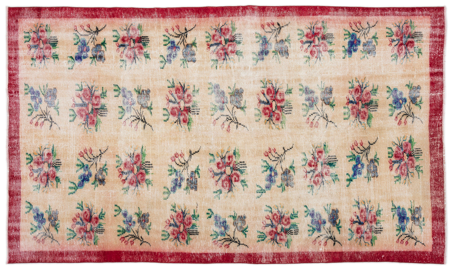 Bleil - Vintage Floral Rug - 5'8 X 10'2