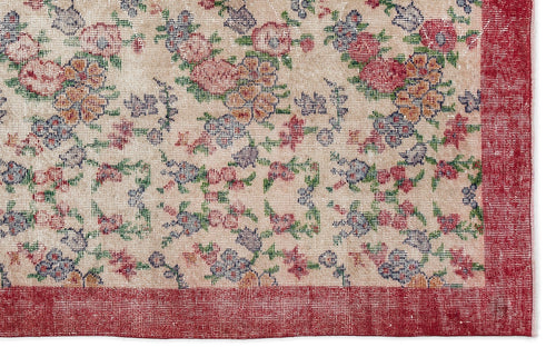 Load image 1 in gallery view. Sleil - Vintage Floral Rug - 5'5 X 8'8