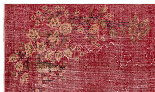 Load image 1 in gallery view. Mimela - Vintage Floral Rug - 5'3 X 8'10