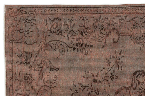 Load image 1 in gallery view. Broagaan - Vintage Medallion Rug - 5'2 X 8'0
