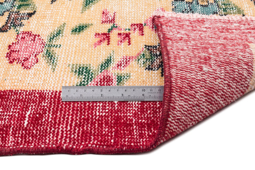 Bild 1 in Galerieansicht laden. Slosesa - Vintage Floral Rug - 5'6 X 8'10
