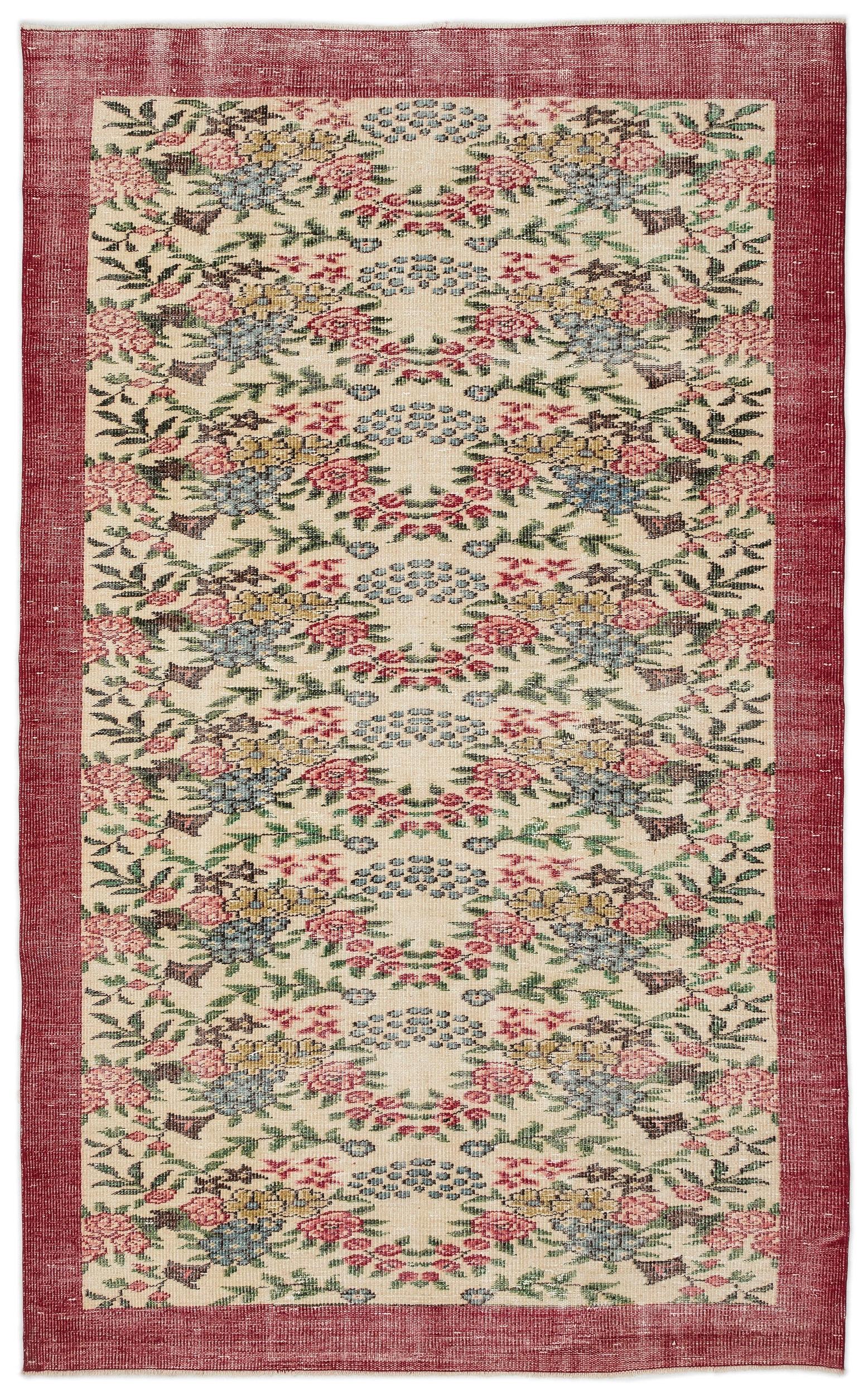Noloar - Vintage Floral Rug - 5'5 X 8'11
