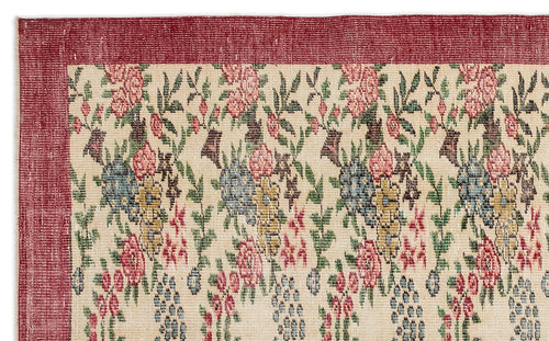 Load image 1 in gallery view. Noloar - Vintage Floral Rug - 5'5 X 8'11