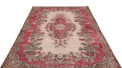 Bild 1 in Galerieansicht laden. Traen - Vintage Medallion Rug - 5'9 X 9'6