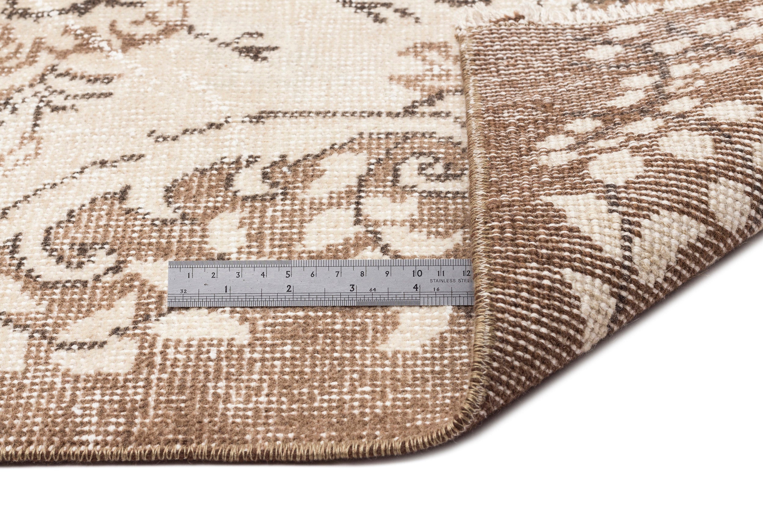 Slugoor - Vintage Medallion Rug - 5'10 X 9'8