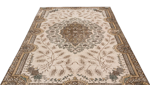 Load image 1 in gallery view. Vazeas - Vintage Medallion Rug - 5'6 X 8'7